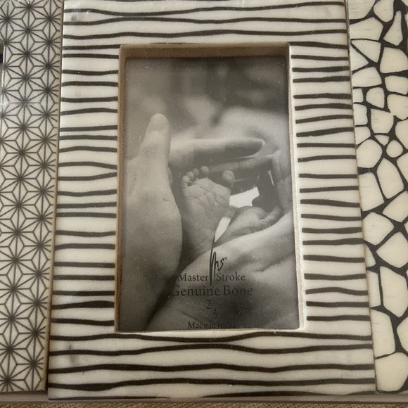 NWOT Set of 3 - 1.5” x 2.5” picture frames - Picture 4 of 5